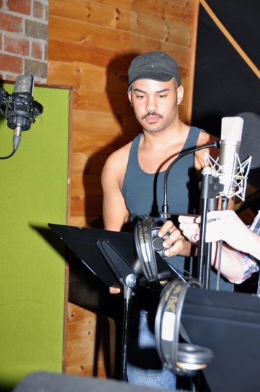 Photo Coverage: RENT Sings for 'Carols for a Cure' Image