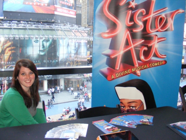 Photo Coverage: WICKED, PRISCILLA & More at the 2011 Nederlander/Camp Broadway/BroadwayWorld.com 'At This Stage' Education Expo 