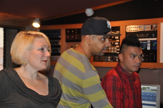 Photo Coverage: MEMPHIS Sings for 'Carols for a Cure' Album Image