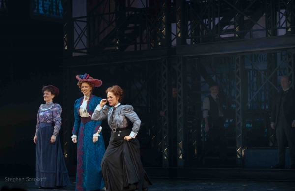 Photo Coverage: NEWSIES Opening Night Curtain Call! Image