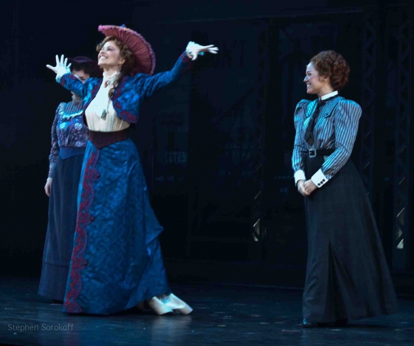 Photo Coverage: NEWSIES Opening Night Curtain Call! Image
