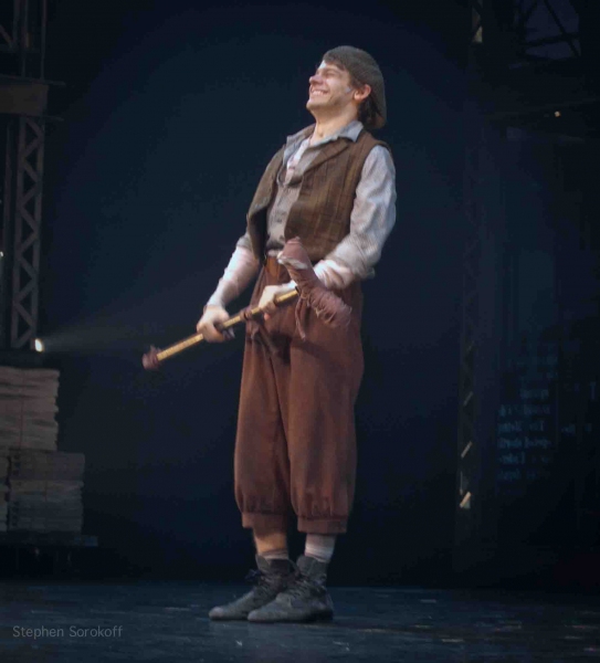 Photo Coverage: NEWSIES Opening Night Curtain Call! Image