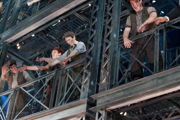 Photo Coverage: NEWSIES Opening Night Curtain Call! Image