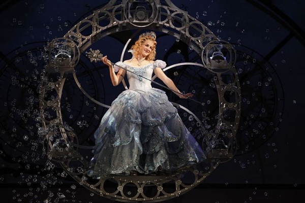 Photo Flash: First Look at Jackie Burns & Chandra Lee Schwartz in WICKED! Image