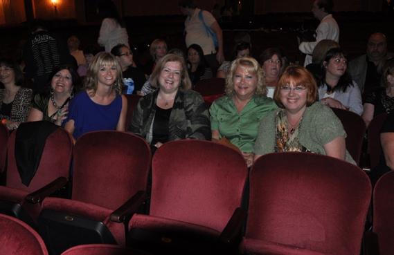 Meg Paolini, Emmy Mann, Sue Kron, Joan Gute and Lyn Terjesen wait for their photo op Photo