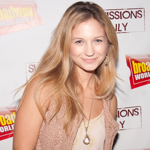 Vanessa Ray Photo