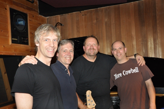 Photo Coverage: ANYTHING GOES Sings for 'Carols for a Cure' Image