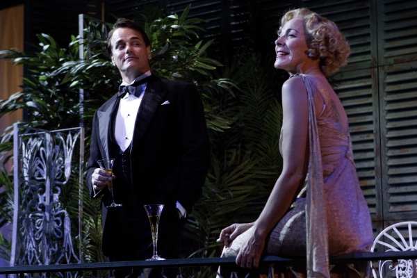 Photo Coverage: First Look at Kim Cattrall, Paul Gross in Toronto's PRIVATE LIVES! Image