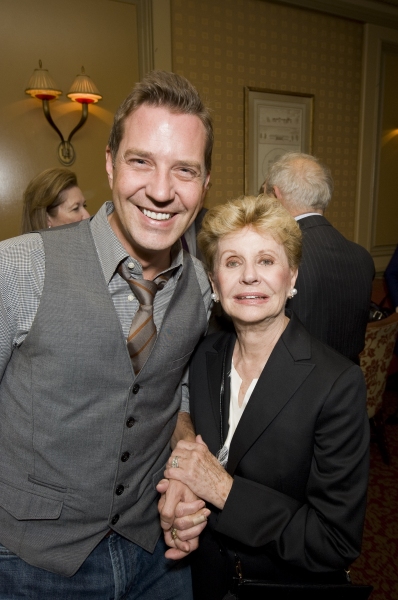 Photo Flash: Ronald McDonald House & New York Pops Team Up for Benefit Image