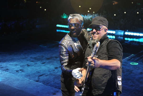 Photo Flash: Chase Presents The Black Eyed Peas Concert 4 NYC at Central Park Image