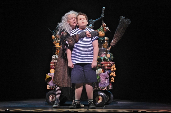 Photo Flash: First Look at THE ADDAMS FAMILY National Tour! Image
