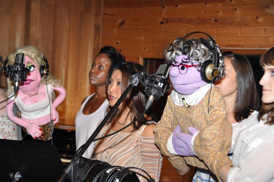 Photo Coverage: AVENUE Q Sings for 'Carols for a Cure' 