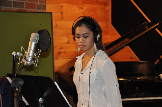 Photo Coverage: Ashley Argota & BILLY ELLIOT Musicians Record for 'Carols for a Cure' Image