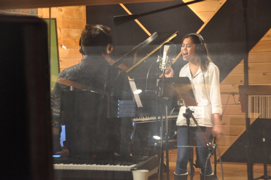 Photo Coverage: Ashley Argota & BILLY ELLIOT Musicians Record for 'Carols for a Cure' Image