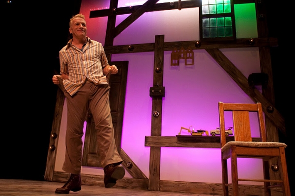 Photo Flash: Bill Bowers Brings BEYOND WORDS to Urban Stages Image