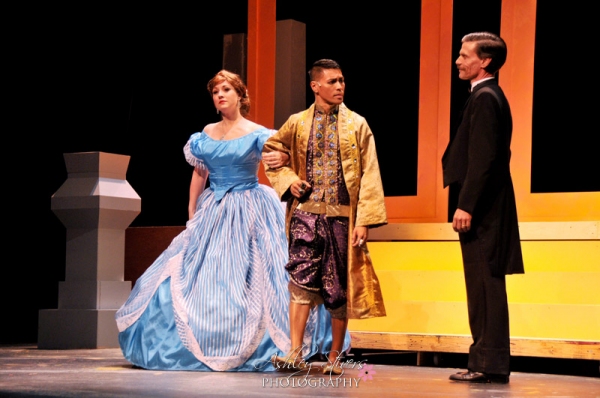 Photo Flash: Theater Works Presents THE KING & I Image