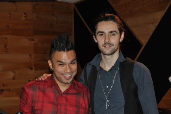 Photo Coverage: SPIDER-MAN's Reeve Carney, T.V. Carpio Sing For 'Carols for a Cure' Image