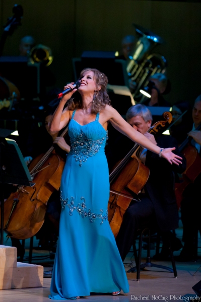 Photo Coverage: Jodi Benson and Hugh Panaro in Concert with the TSO Image