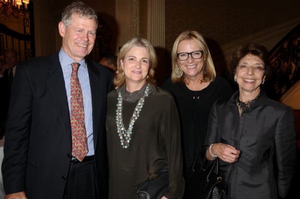 Photo Flash: The Dicapo Opera Theatre’s 30th Anniversary Image
