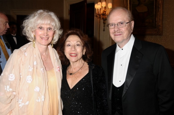Photo Flash: The Dicapo Opera Theatre’s 30th Anniversary Image