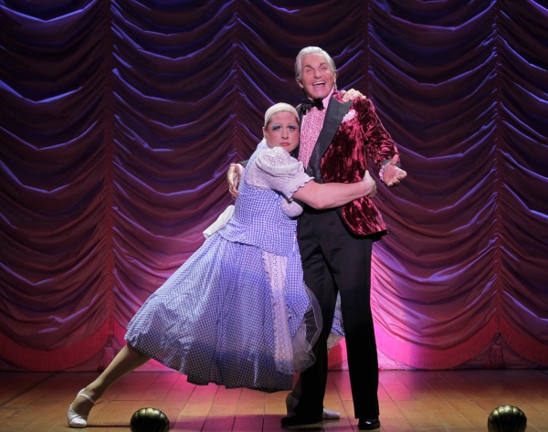 Photo Flash: First Look at Christopher Sieber, George Hamilton in LA CAGE AUX FOLLES Tour Image