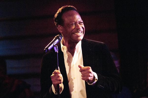 Photo Flash: Edwin Hawkins Plays the RRazz Room Image