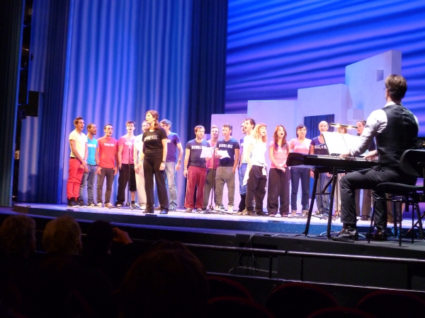Photo Coverage: Backstage at MAMMA MIA! in Paris! Image