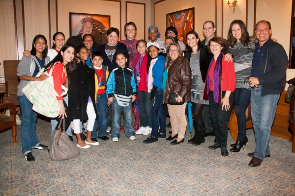 Photo Flash: Mike Myers & Latin American Orphans Visit SPIDER-MAN Image