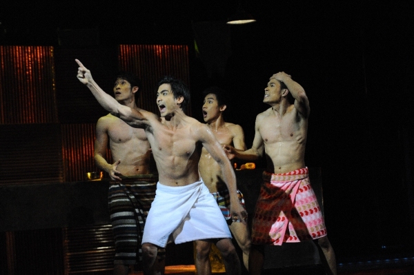 Photo Flash: First Look at Thailand’s BOXING BOYS! Image