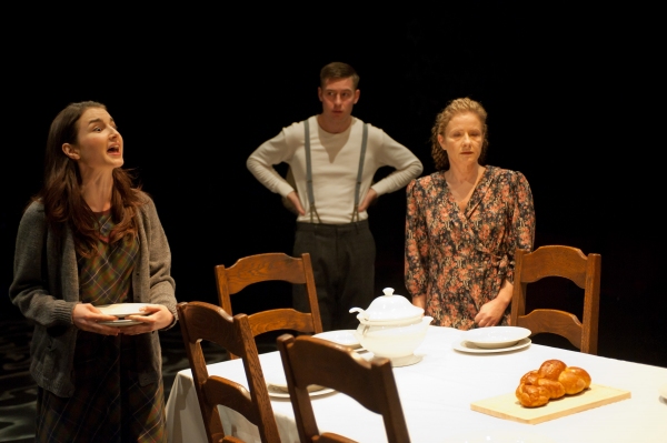 Photo Flash: Theatre Royal Stratford's SHALOM BABY Image