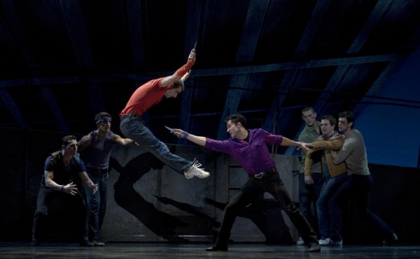 Photo Flash: New Cast Joins WEST SIDE STORY National Tour! 