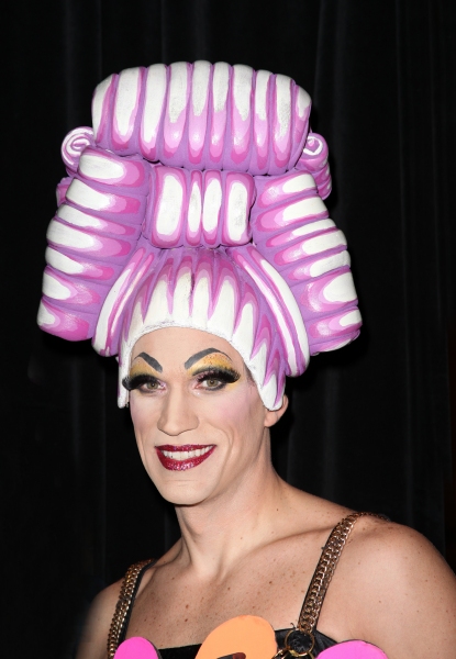 Photo Coverage: Bette Midler's 'Hulaween' Gala Benefit Image