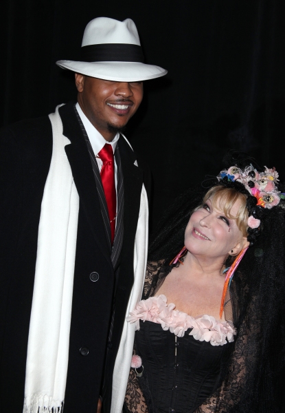 Photo Coverage: Bette Midler's 'Hulaween' Gala Benefit Image