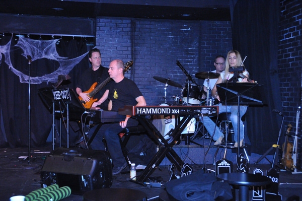 Photo Coverage: Backstage at The Rockers on Broadway Halloween Spooktacular! Image