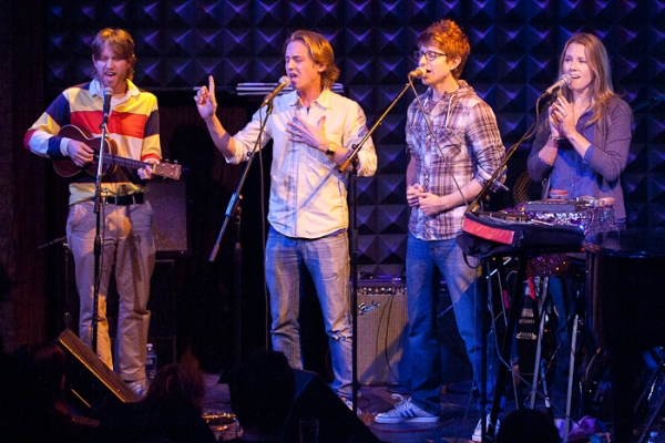 Photo Coverage: Benjamin Walker Brings FIND THE FUNNY to Joe's Pub Image