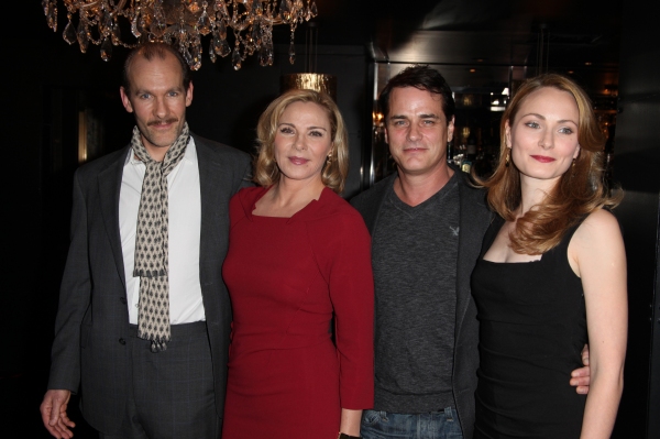 Photo Coverage: Kim Cattrall, Paul Gross & PRIVATE LIVES Meet the Press Image