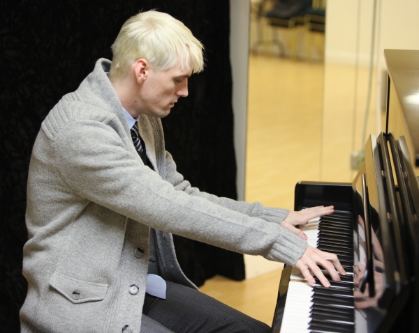 Photo Coverage: Aaron Carter in Rehearsal for THE FANTASTICKS! Image