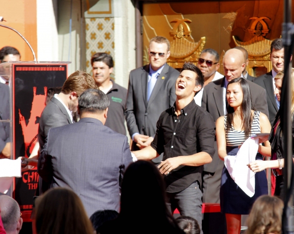 Photo Flash: TWILIGHT Hand & Footprint Ceremony Image
