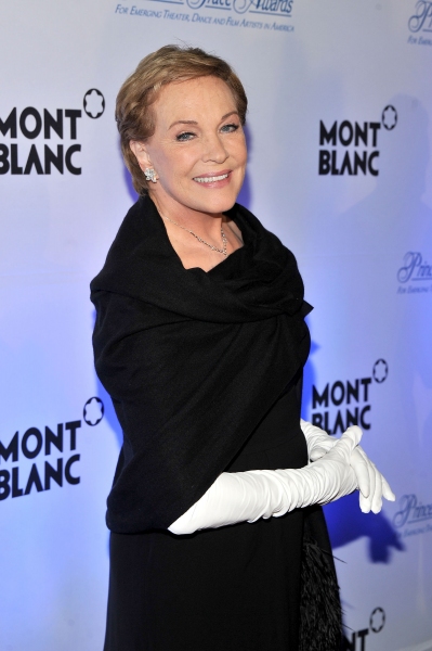 Photo Flash: Julie Andrews, Anne Hathaway, et al. at 2011 Princess Grace Gala 