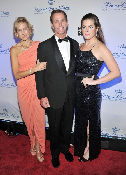 Photo Flash: Julie Andrews, Anne Hathaway, et al. at 2011 Princess Grace Gala 