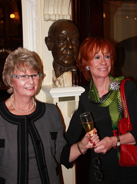 Photo Coverage: The Victoria Palace Theatre's 100th Birthday Party! Image