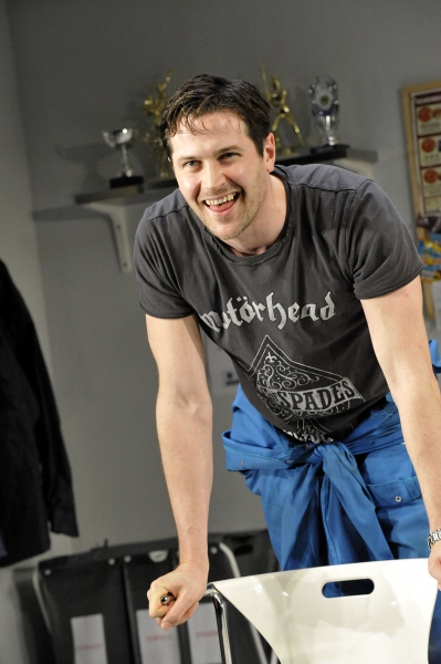 Photo Flash: First Look at Almeida's REASONS TO BE PRETTY Image