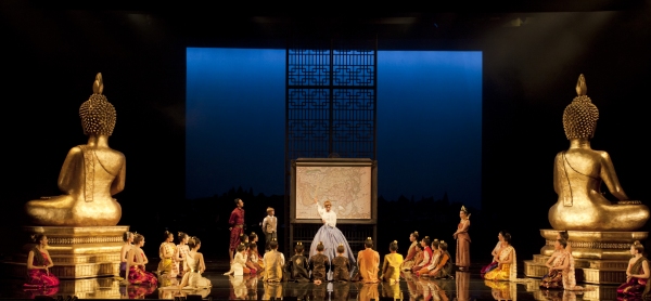 Photo Coverage: Josefina Gabrielle and Ramon Tikaram in THE KING AND I! Image