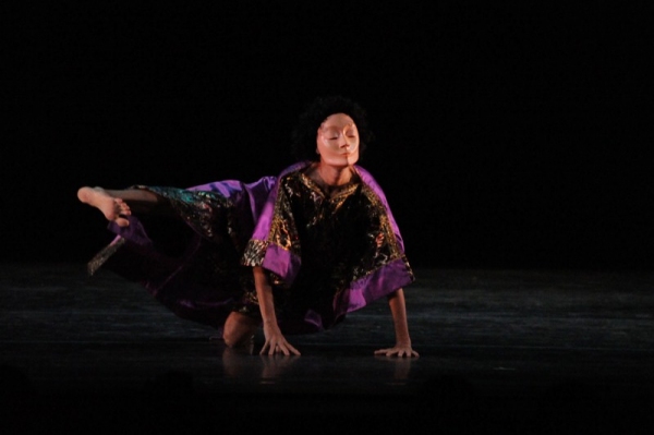 Photo Flash: Bebe Neuwirth, Chita Rivera, et al. at HALLOWEEN THRILLER Image