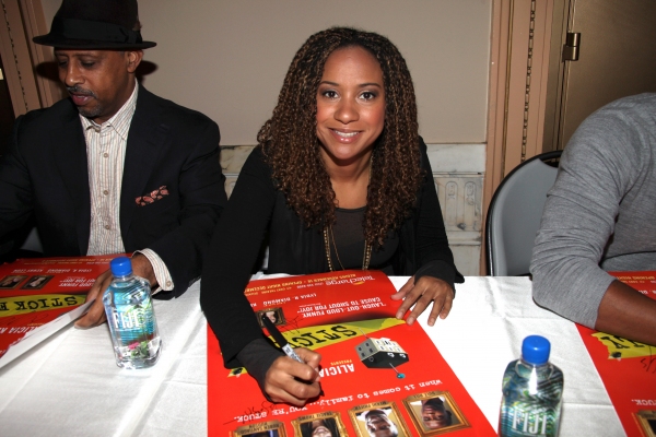 Photo Coverage: Alicia Keys Meets with STICK FLY Fans! Image
