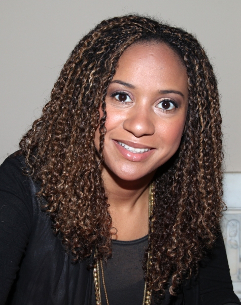 Photo Coverage: Alicia Keys Meets with STICK FLY Fans! Image