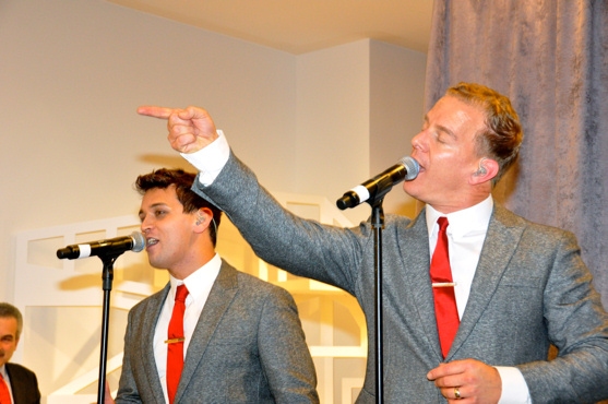 Photo Coverage: Midtown Men, Martha Wash, PRISCILLA Perform at  Bloomingdale's Holiday Window Unveiling Image