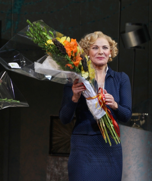 Photo Coverage: PRIVATE LIVES Broadway Opening Night Curtain Call! Image
