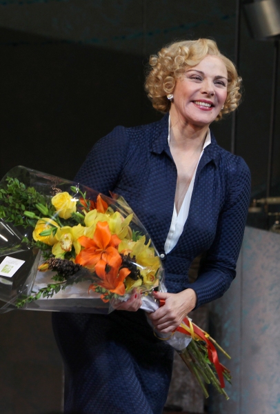 Photo Coverage: PRIVATE LIVES Broadway Opening Night Curtain Call! Image
