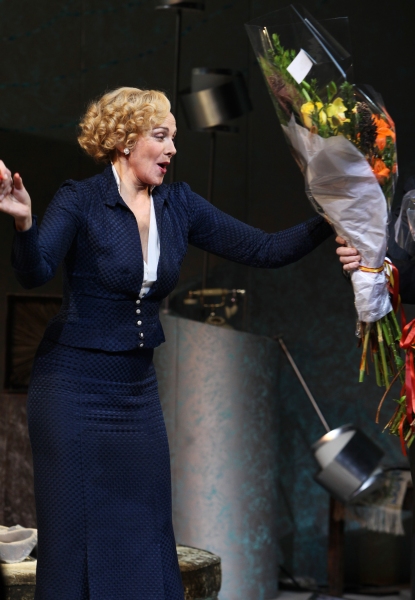 Photo Coverage: PRIVATE LIVES Broadway Opening Night Curtain Call! Image